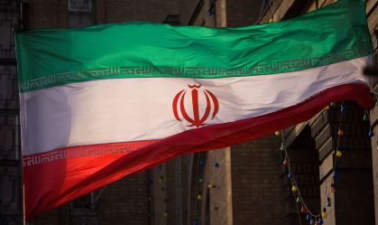 Irã vota para suspender cooperação com órgão de vigilância nuclear da ONU