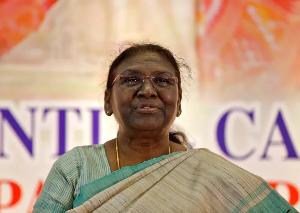 Draupadi Murmu, 64, eleita a nova presidente da Índia