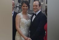 EUA: Menino de 2 anos, órfão em tiroteio, sobreviveu porque pai o protegeu com o corpo