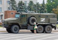 Ucrânia fala em “histeria” após Rússia aumentar realocação de civis na cidade ucraniana de Kherson