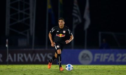Palmeiras e Red Bull Bragantino rescindem contrato com o zagueiro Renan da Silva