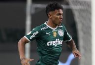 Palmeiras pune jogador após vídeo em balada antes de clássico contra o São Paulo