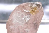 Estudo desvenda mistério sobre como erupções vulcânicas expelem diamantes