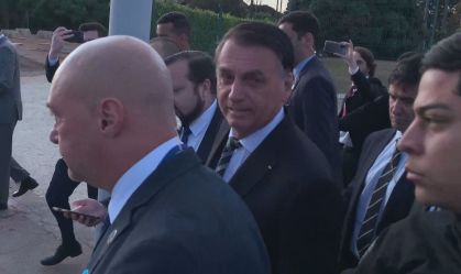 Bolsonaro vai até o Congresso para promulgar PEC dos Benefícios