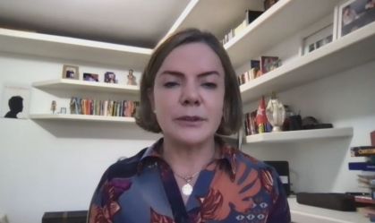Queremos ajustar questão do Rio de Janeiro com o PSB, diz Gleisi