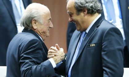 Ex-presidente da Fifa, Blatter declara inocência em caso de fraude