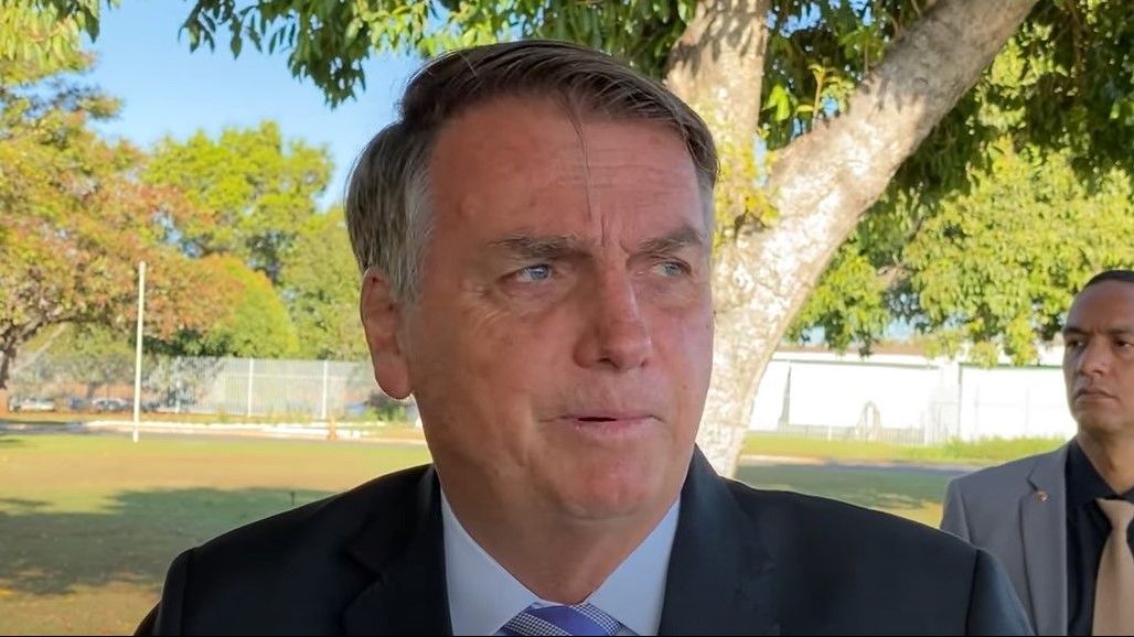 Bolsonaro_cercadinho