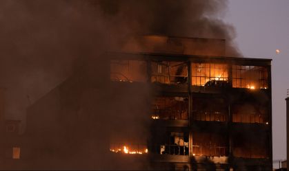 Nenhum dos edifícios incendiados em SP tinha a vistoria em dia, dizem bombeiros