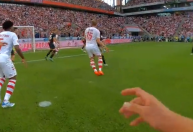 Time alemão coloca câmera em jogador durante partida; veja vídeo com gols