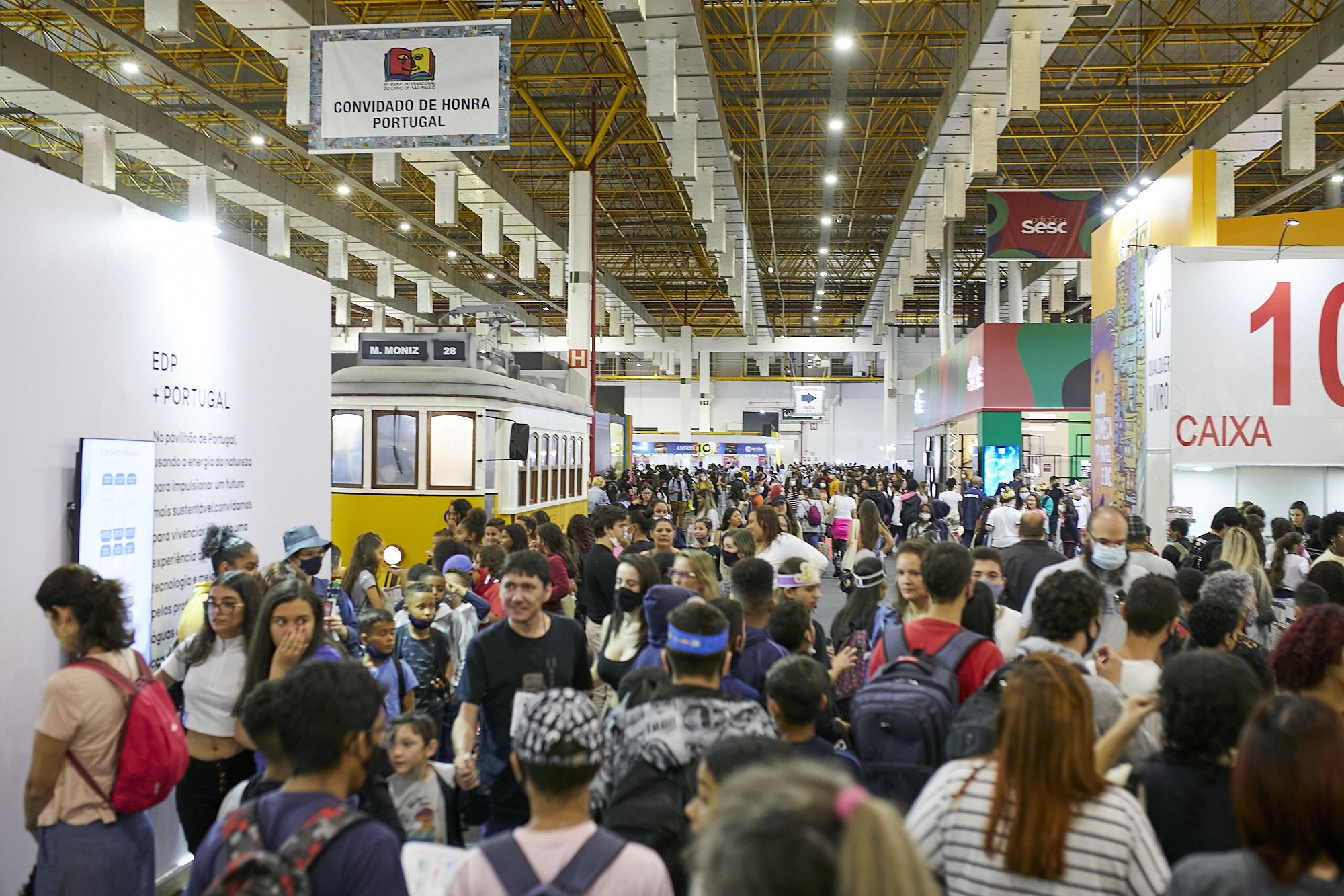 Finais de semana são os dias nos quais há mais visitantes na Bienal do Livro de São Paulo / Estúdio WTF