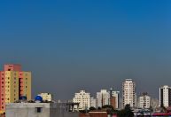 Frente fria deve aliviar tempo seco no Sudeste, aponta meteorologista