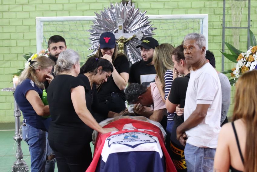 Velório do guarda municipal Marcelo Arruda, assassinado em Foz do Iguaçu / Christian Rizzi/FotoArena/Estadão Conteúdo