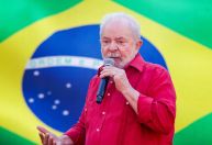 PF faz operação contra fraude que filiou Lula ao partido de Bolsonaro