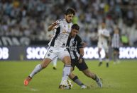 Atlético-MG reage com triunfo sobre Botafogo, vira líder e pressiona Palmeiras