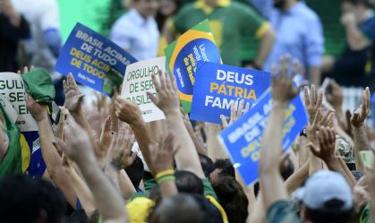 Joias e vacinas: como adversários e aliados avaliam a situação atual de Bolsonaro