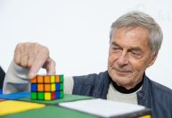 Inventor do cubo mágico diz que mundo piorou nos últimos 50 anos