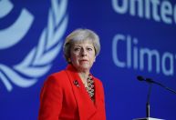 Teremos tempos difíceis à frente, diz Theresa May sobre inflação no Reino Unido