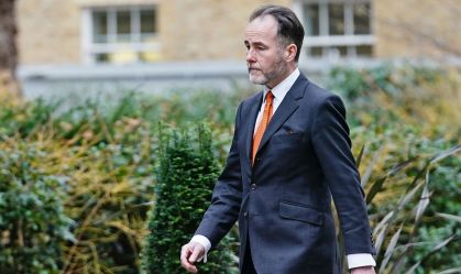 Partido Conservador britânico suspende parlamentar acusado de assédio sexual