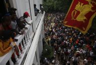 Crise no Sri Lanka deve piorar mesmo com renúncia de presidente, dizem analistas