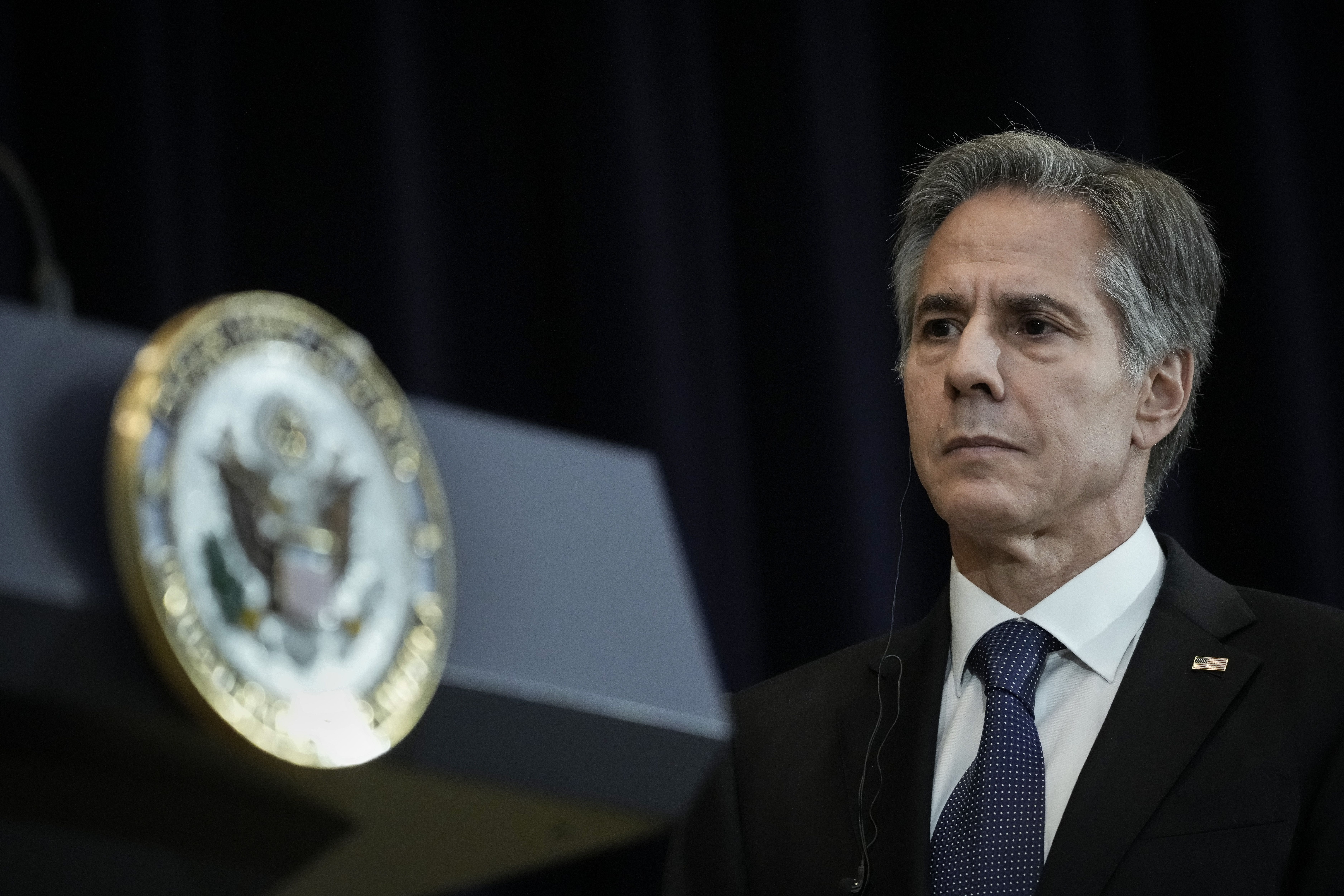 Antony Blinken, secretário de Estado dos EUA, falou com o ministro russo Sergey Lavrov pela primeira vez desde o início da guerra na Ucrânia