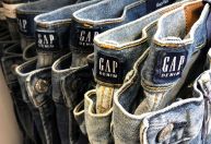 Como a Gap foi de potência da moda jovem nos anos 90 para abacaxi na mão de CEOs