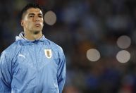 Suárez se recusa a falar sobre 2010 e promete Uruguai diferente em busca da vaga