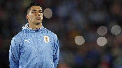 Luis Suárez, atacante uruguaio, em partida contra o Peru