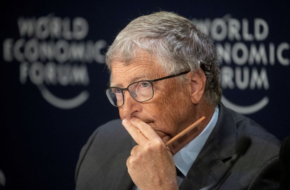 Bill Gates defende “proteção” contra IA e diz que autorregulação não basta