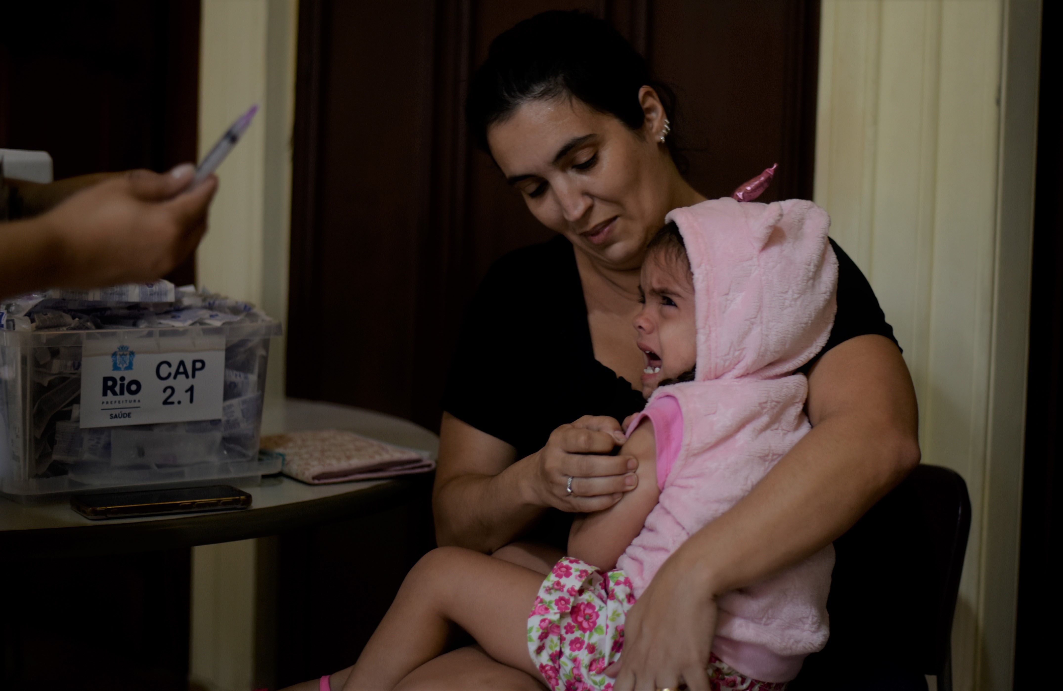 A PREFEITURA DO RIO COMEÇOU NESTA QUARTA-FEIRA (20) A VACINAR PESSOAS COM 35 ANOS OU MAIS COM A QUARTA DOSE DO IMUNIZANTE CONTRA A COVID-19 (SEGUNDA DOSE DE REFORÇO). E TAMBÉM, É A VEZ DAS CRIANÇAS COM 3 ANOS TOMAR A PRIMEIRA DOSE, NO PALÁCIO DO CATETE, Z