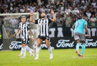 Atlético-MG vence Emelec com gol de Hulk e avança na Libertadores