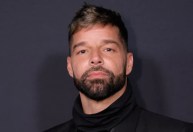 Juiz emite ordem de proteção contra Ricky Martin por violência doméstica