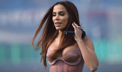 Anitta diz que teve malas perdidas novamente em voo durante turnê na Europa