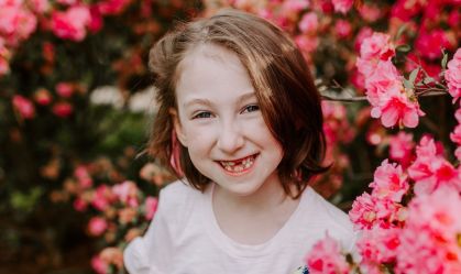 Menina de 8 anos só recebeu um retorno para a festa; desconhecidos compareceram após postagem da irmã no TikTok