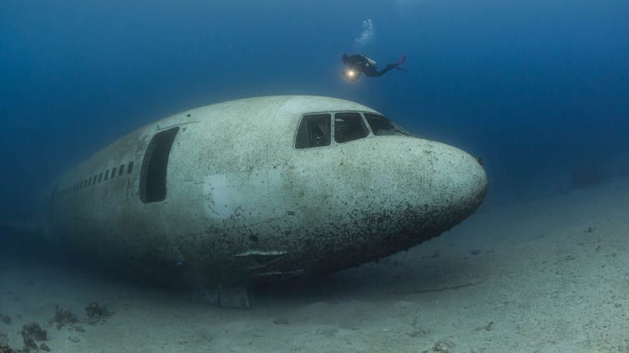 avião subaquático