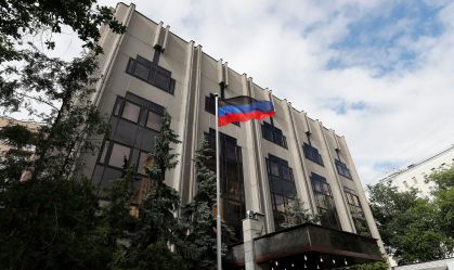 Regiões separatistas na Ucrânia vão realizar referendo para se anexar à Rússia