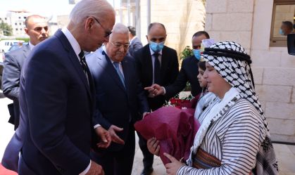 Presidente dos Estados Unidos Joe Biden é recebido pelo presidente palestino Mahmoud Abbas em Belém, na Cisjordânia