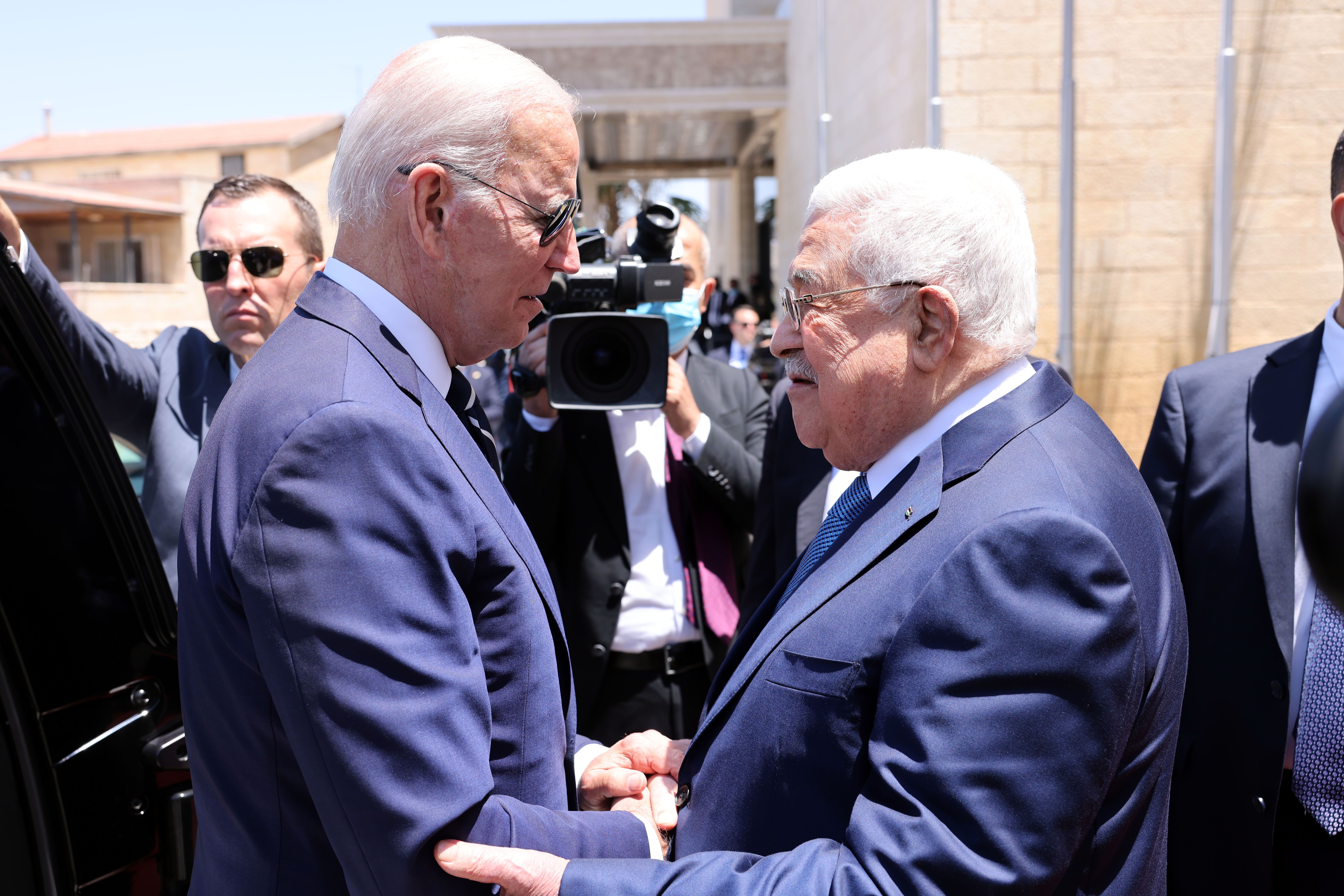 Presidente dos Estados Unidos Joe Biden é recebido pelo presidente palestino Mahmoud Abbas em Belém, na Cisjordânia