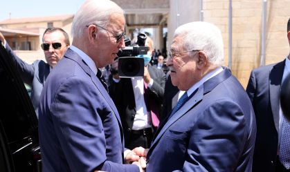 Na Cisjordânia, Biden promete manter esforços pela paz entre Israel e Palestina