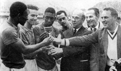 Com morte de Zagallo, todos os titulares do título mundial de 1958 já morreram
