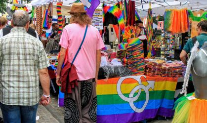 Velhice traz “complexidade dupla” para a comunidade LGBTQIA+, diz especialista