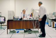 Fotógrafo registrou vida corporativa entre os anos 1990 e 2000 contrastante com atualidade