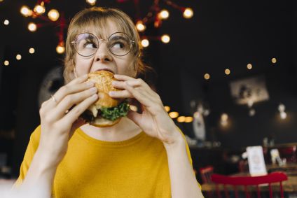 Todos devem desfrutar da comida sem sofrer vergonha ou tentar lutar por um certo tipo de corpo ou ideal