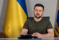 Zelensky acusa tropas russas de cometer crimes de guerra em Kherson