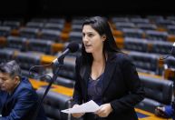 Deputada bolsonarista é condenada por ataques à população LGBTQIA+