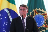 Bolsonaro chama Barroso de “criminoso” e critica Moraes por “perseguição implacável”
