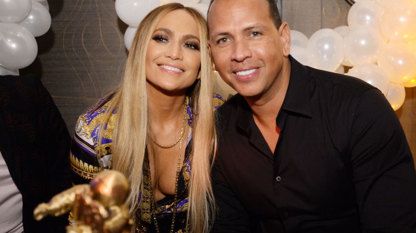 Jennifer Lopez e Alex Rodriguez participam da celebração do Vanguard Award Vanguard da MTV VMA de Jennifer Lopez no Beauty & Essex, em agosto de 2018 / Getty Images for TAO Group