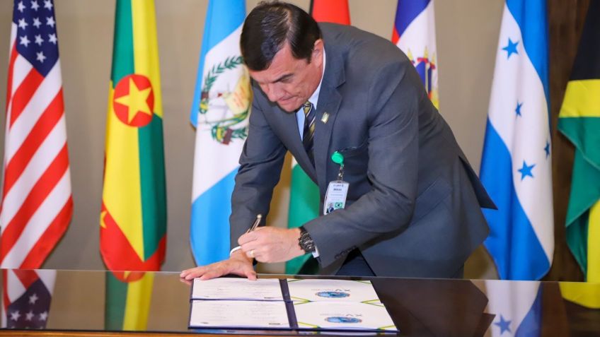 Ministro da Defesa do Brasil, Paulo Sergio Nogueira, assina Declaração de Brasília / Divulgação/Min. Defesa