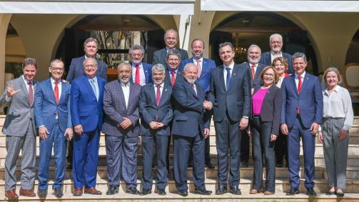 Lula, Alckmin, senadores do PT e de outros partidos foram recebidos pelo Presidente do Senado Rodrigo Pacheco