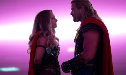 Thor: ator parou de comer carne antes de gravar beijo com Natalie Portman; atriz é vegana
