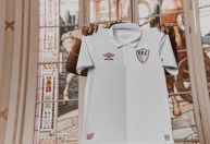 Fluminense apresenta camisa especial em homenagem aos 120 anos do clube